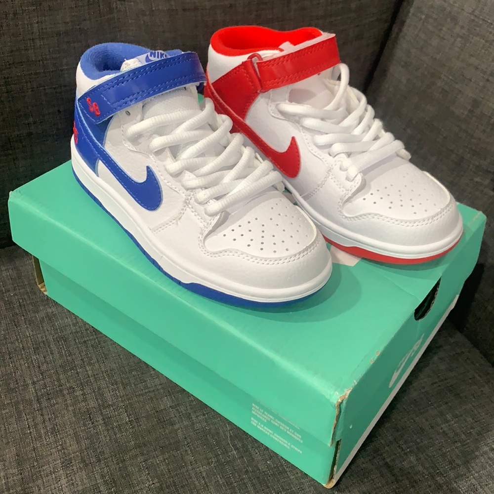 SOLD Nike SB kids